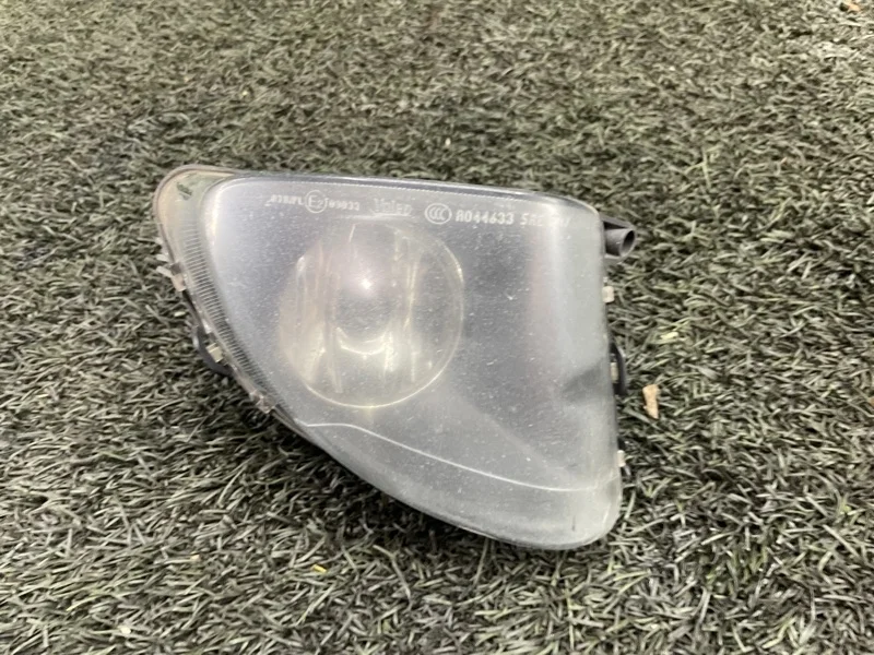 Фара противотуманная BMW 5GT 2013 63177199620 F07 N57D30, передняя правая