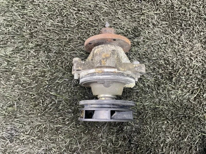 Помпа BMW X3 2004 E83