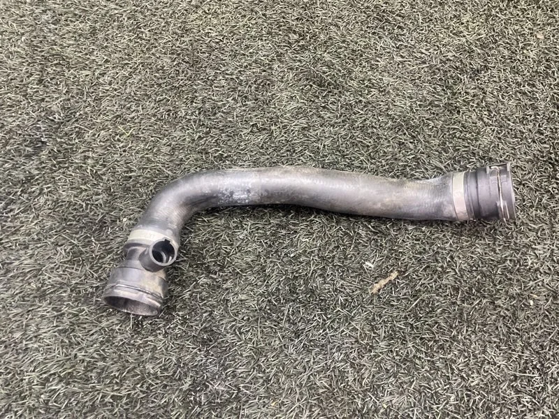 Патрубок системы охлаждения BMW 5 2004 17127519257 E60 M54B30