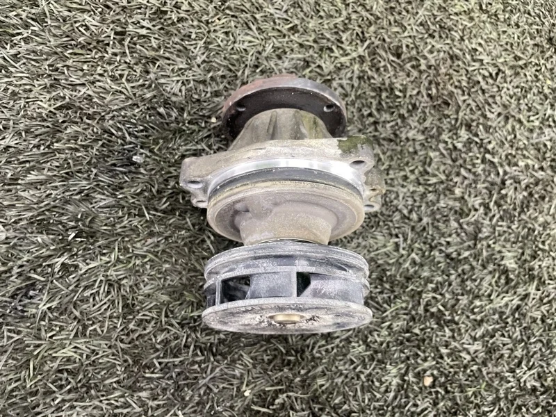 Помпа BMW 5 2004 E60