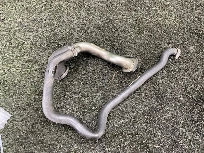 Патрубок системы охлаждения BMW 5 2012 11537581872 F10 N52B25