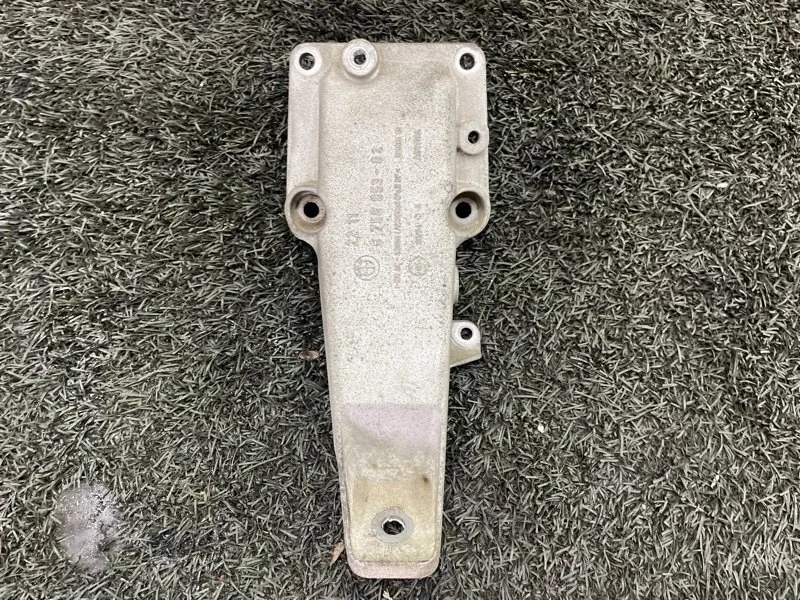 Кронштейн двигателя BMW X3 2004 22116750853 E83 M54B30, левый