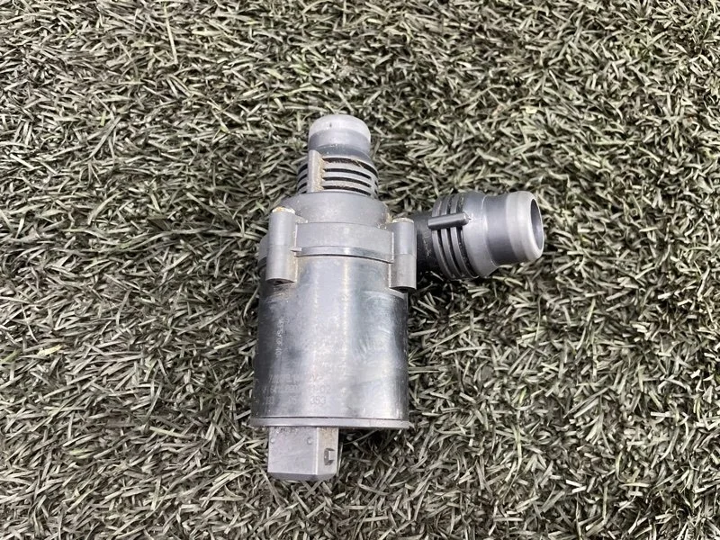 Дополнительный насос охлаждающей жидкости BMW X5 2005 64116907811 E53 M57D30