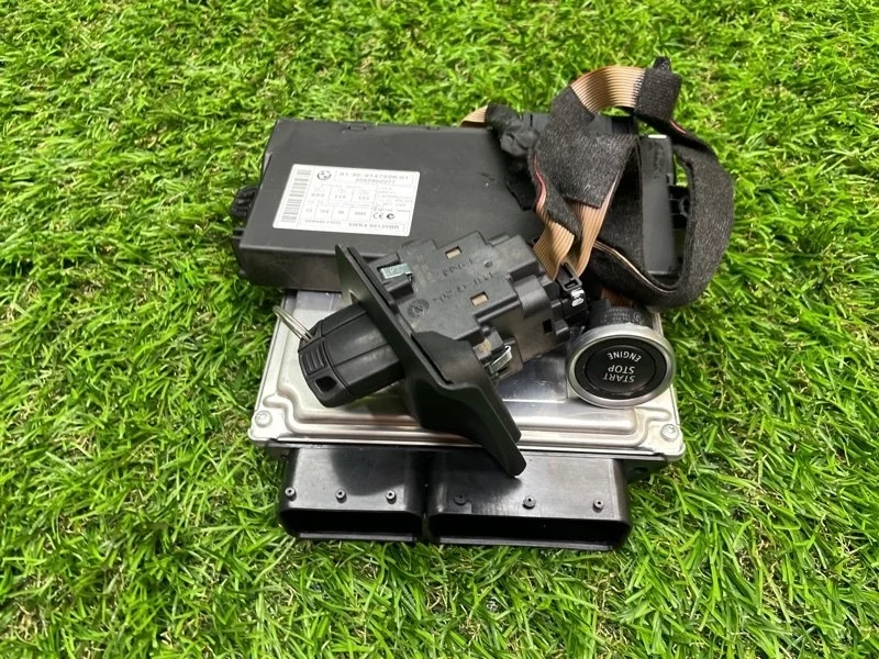 Комплект Cas Dme ключ BMW 3 2010 12147589705 E90