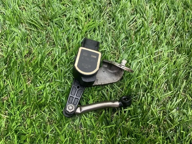 Датчик высоты дорожного просвета Bmw 1 6785205 E87