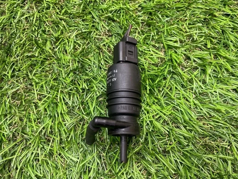 Насос омывателя BMW X5 2006 67128362154 E53 M54B30