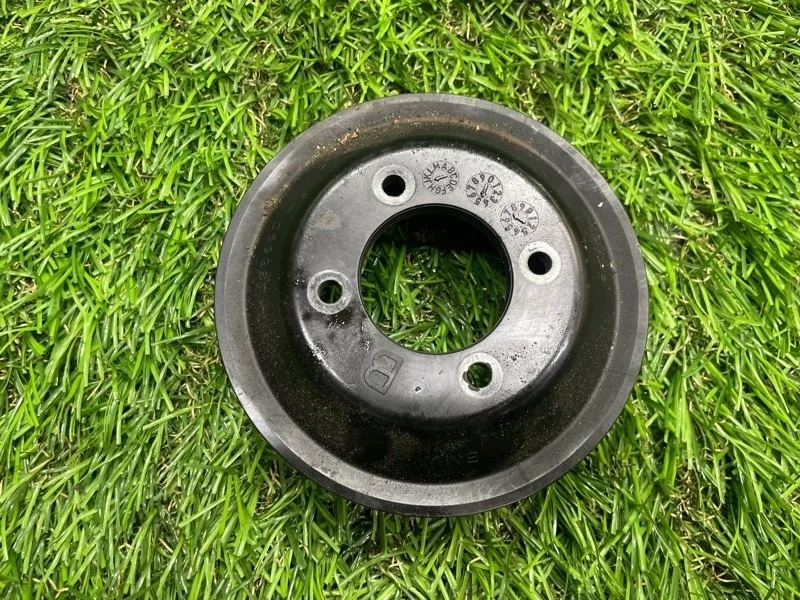 Шкив помпы BMW 5 2004 E60