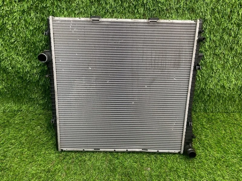 Радиатор охлаждения двигателя Bmw X5 2002 17107544668 E53 M62B44