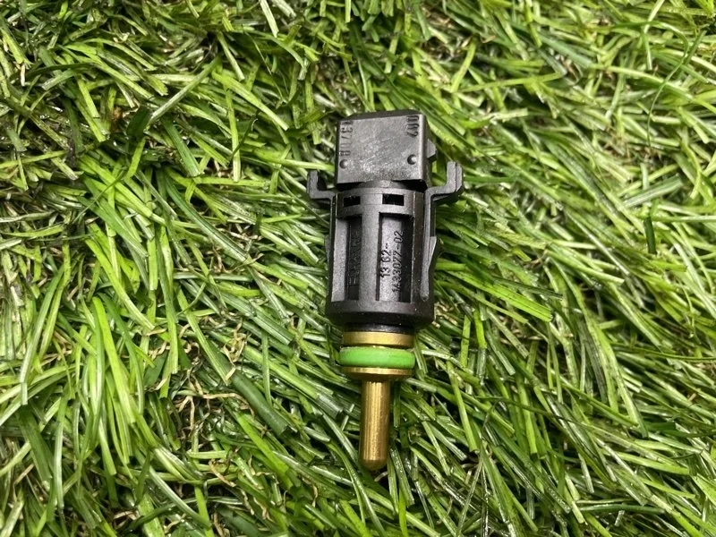 Датчик температуры охлаждающей жидкости Bmw 3 2010 13621433077 E90 N46B20BD