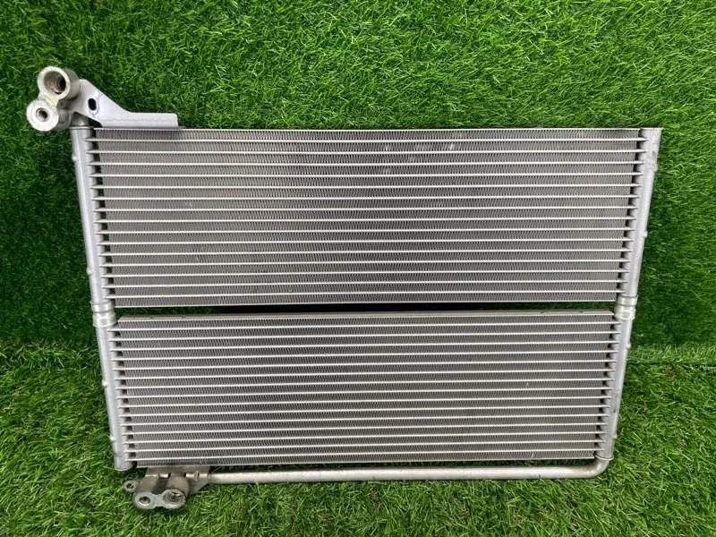 Радиатор масляный BMW 6 2005 17217534913 E63 N62B48