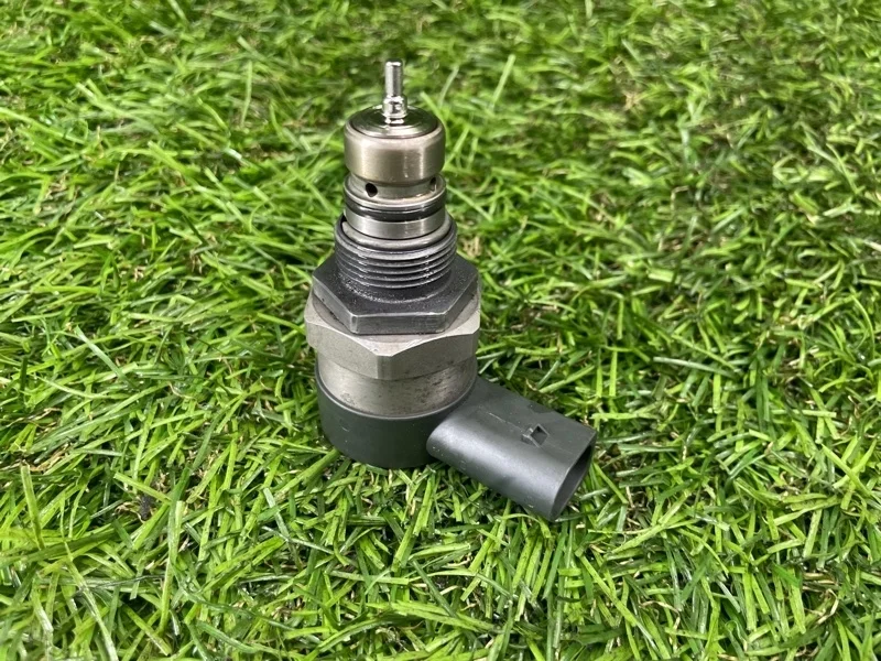 Клапан давления топлива BMW X5 2012 e70