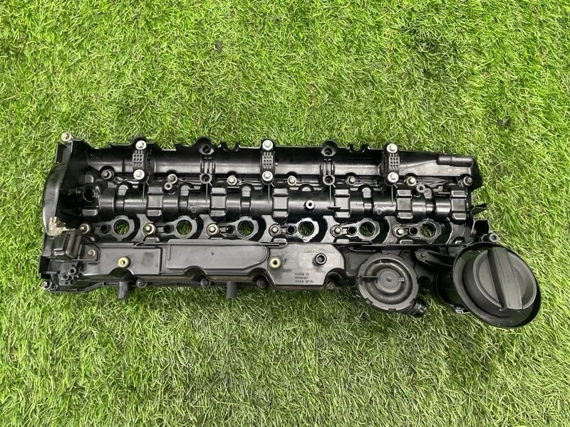 Клапанная крышка BMW X5 2012 7818251 E70 N57D30