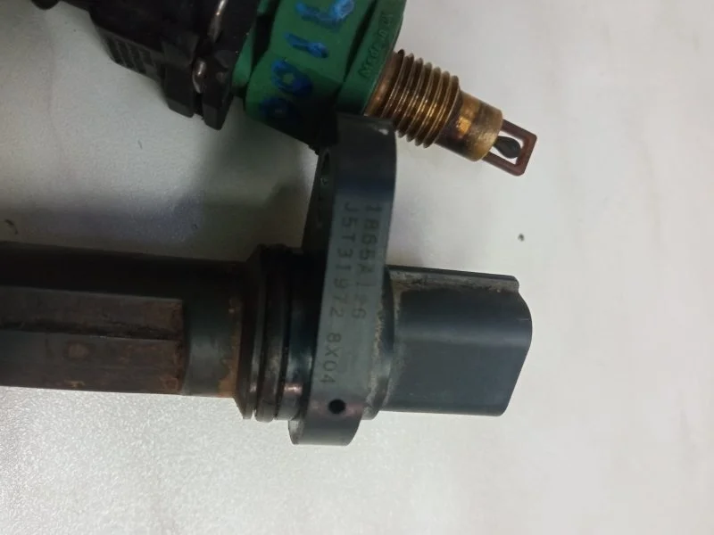 Датчик положения коленвала Mitsubishi Outlander