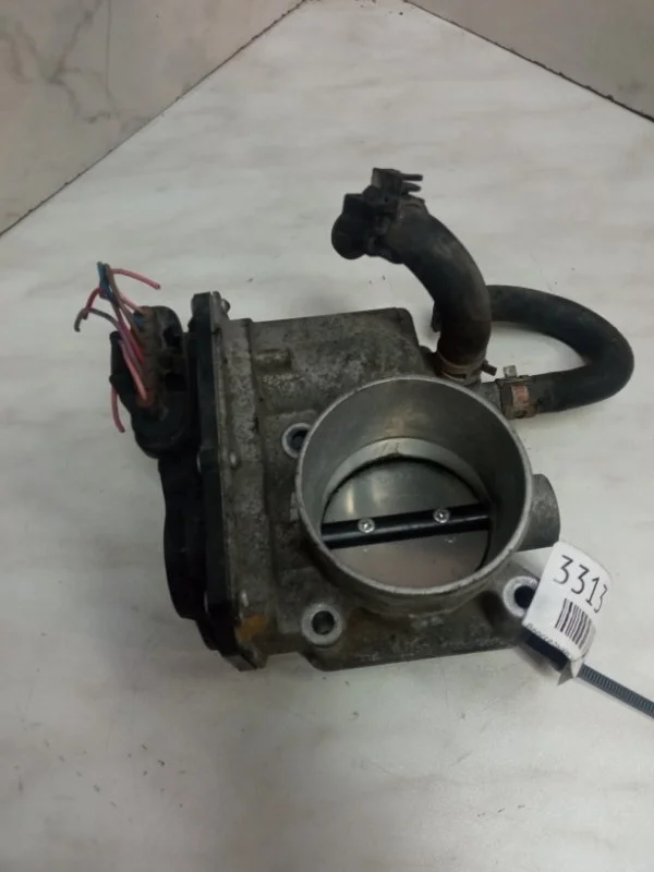 Дроссельная заслонка Toyota Rav4