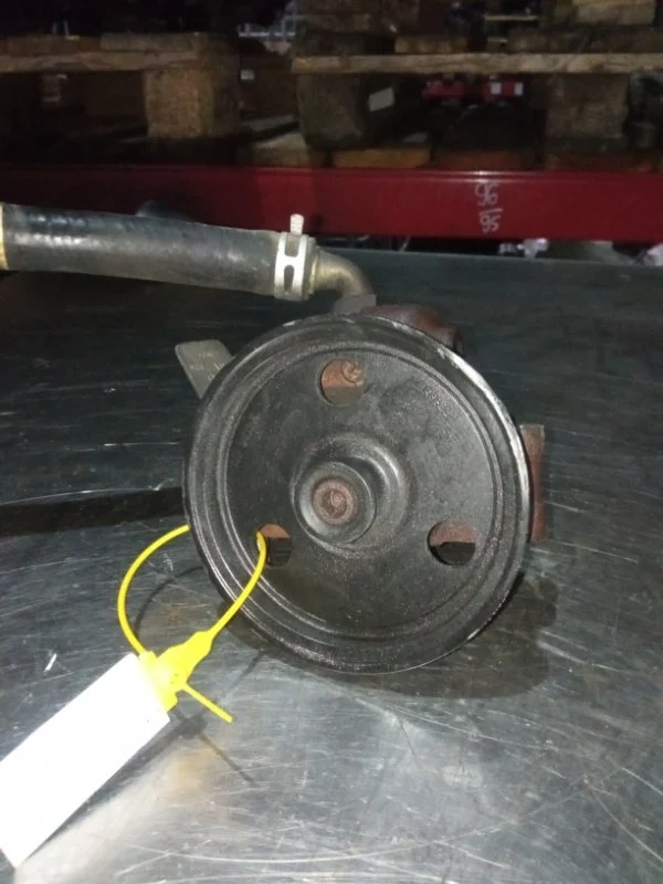 Насос гидроусилителя руля Ford Focus