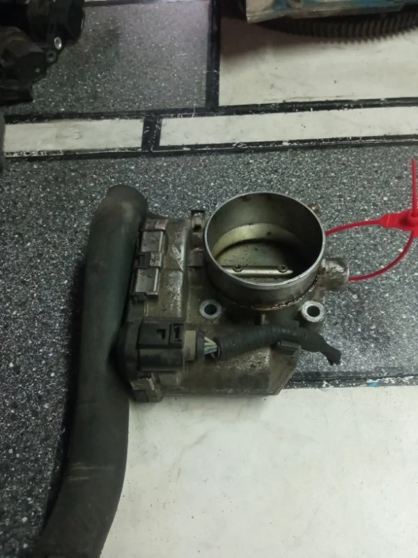 Дроссельная заслонка Chevrolet Captiva C100