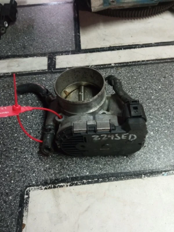 Дроссельная заслонка Chevrolet Captiva C100