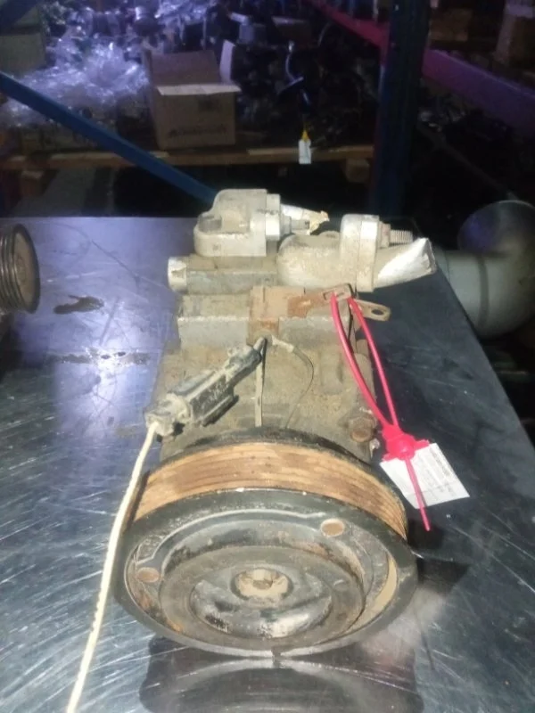 Компрессор кондиционера Hyundai Santa Fe