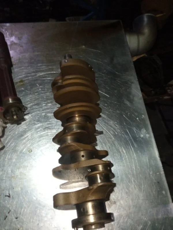 Коленвал Volvo XC90