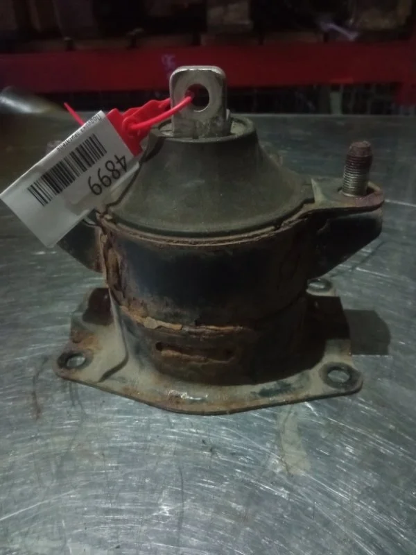 Подушка двигателя Honda Accord