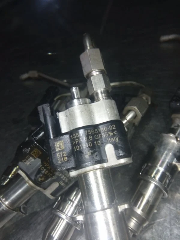 Форсунка топливная BMW 7-Series