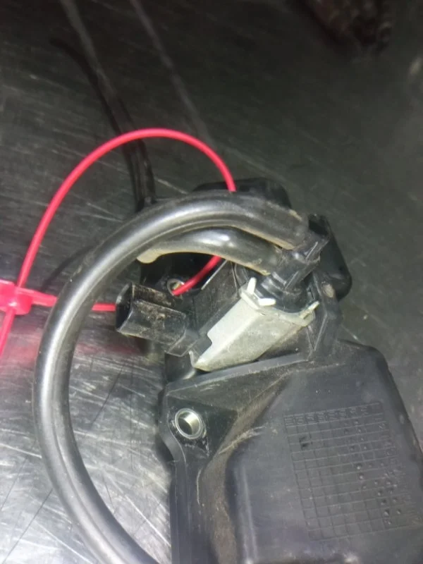 Клапан электромагнитный Mazda CX-7