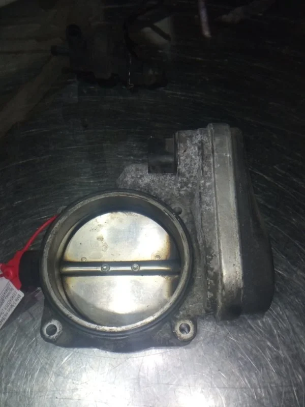 Дроссельная заслонка BMW 3-Series