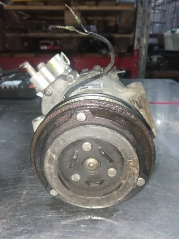 Компрессор кондиционера Opel Meriva