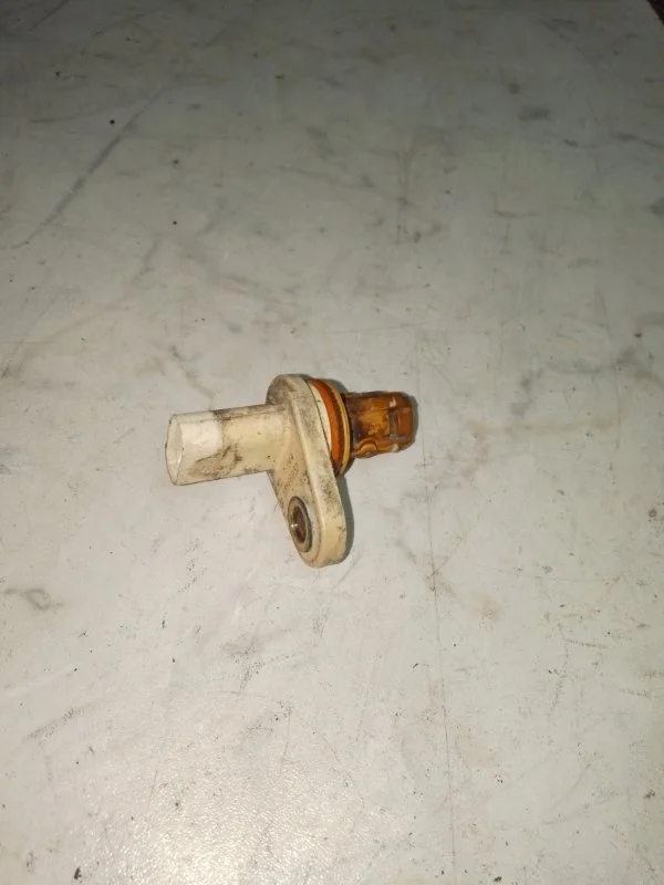 Датчик положения распредвала Opel Corsa