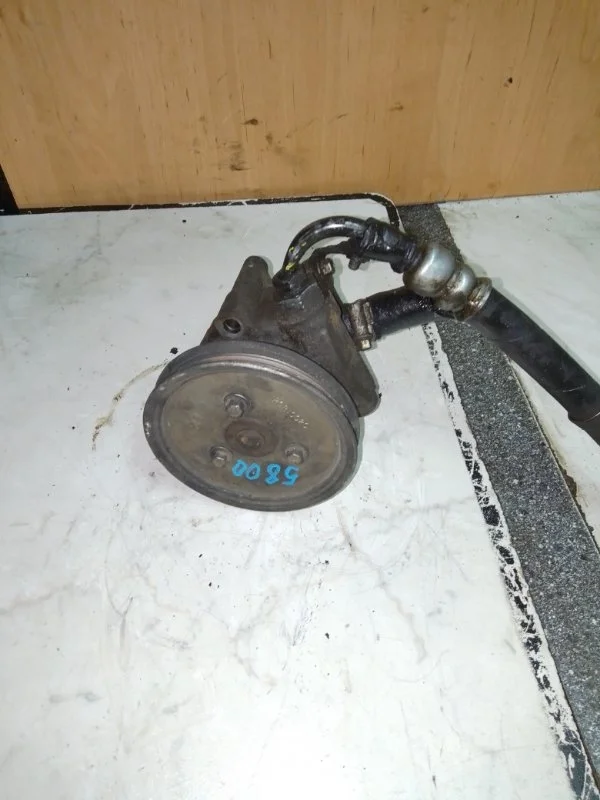 Насос гидроусилителя руля Land Rover Freelander