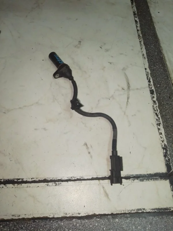 Датчик положения коленвала Kia Rio