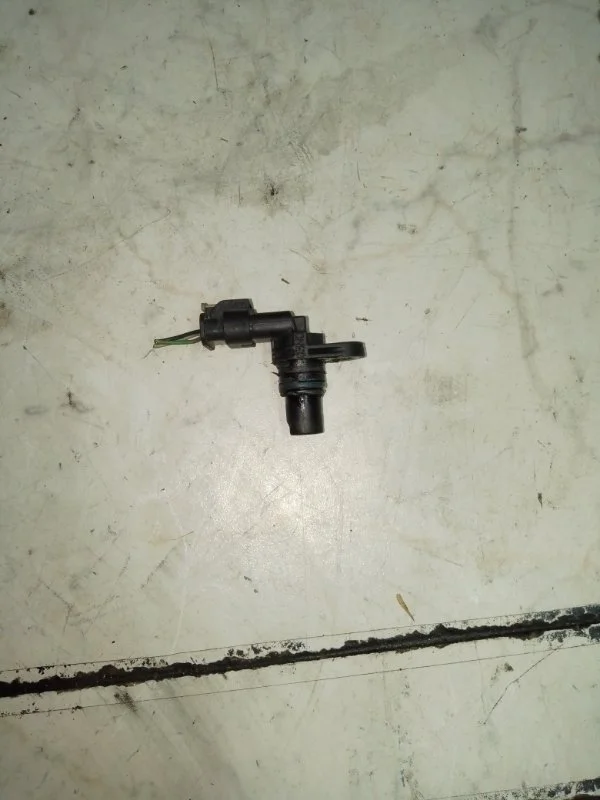 Датчик положения распредвала Audi A6