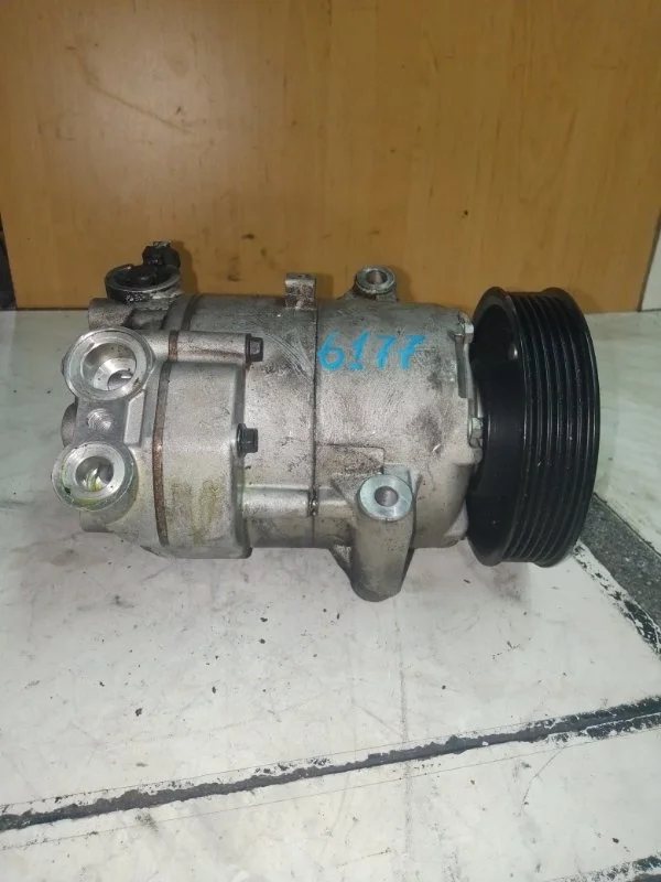 Компрессор кондиционера Opel Astra (J)