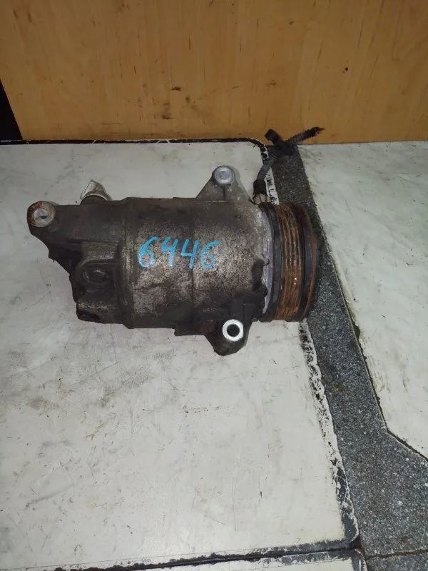 Компрессор кондиционера Opel Astra H