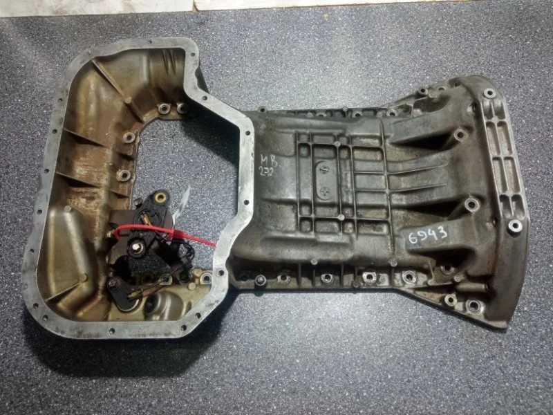 Поддон масляный двигателя Mercedes-Benz -Class