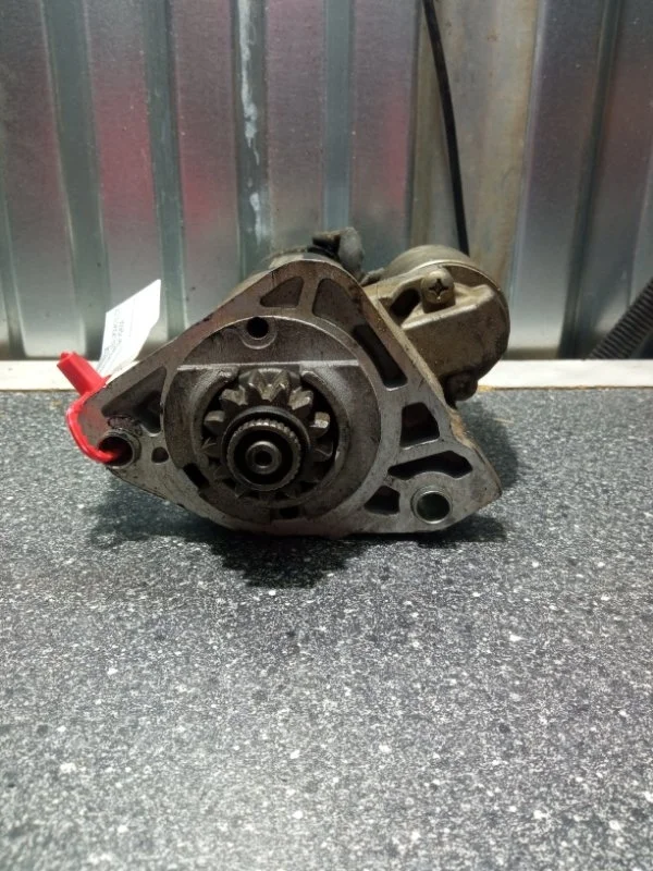 Стартер Nissan Pathfinder