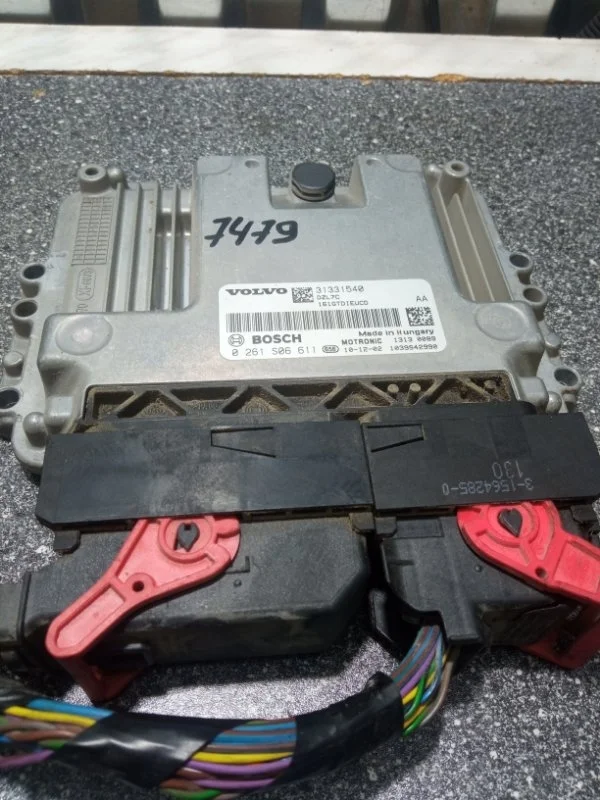 Блок управления двигателем Volvo S60