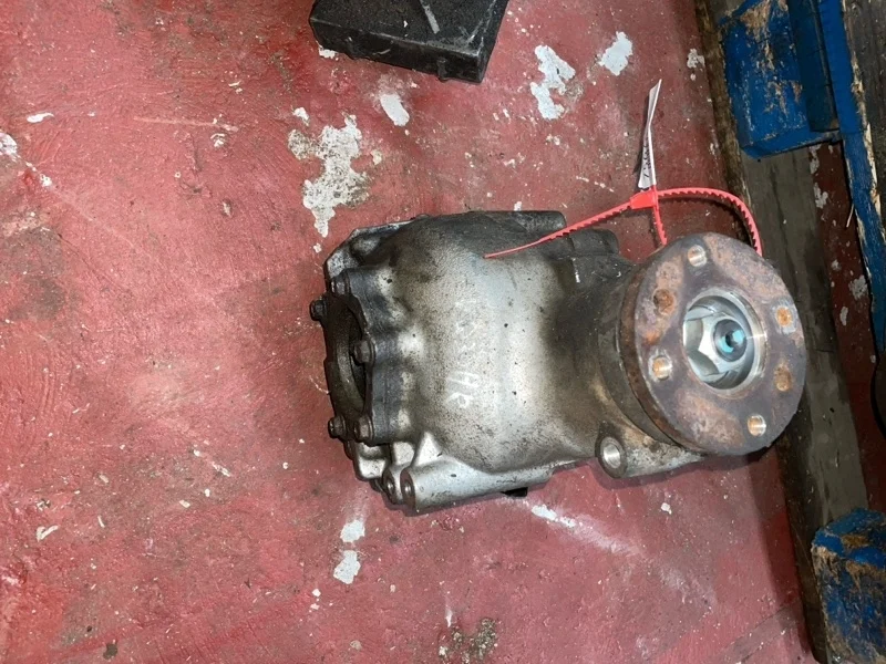 Редуктор моста Infiniti 3.5 И 4WD