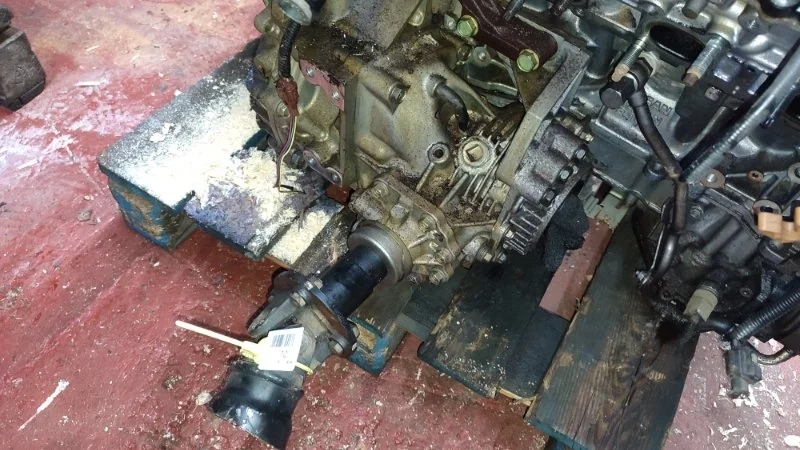 Раздаточная коробка Nissan 3.5 И