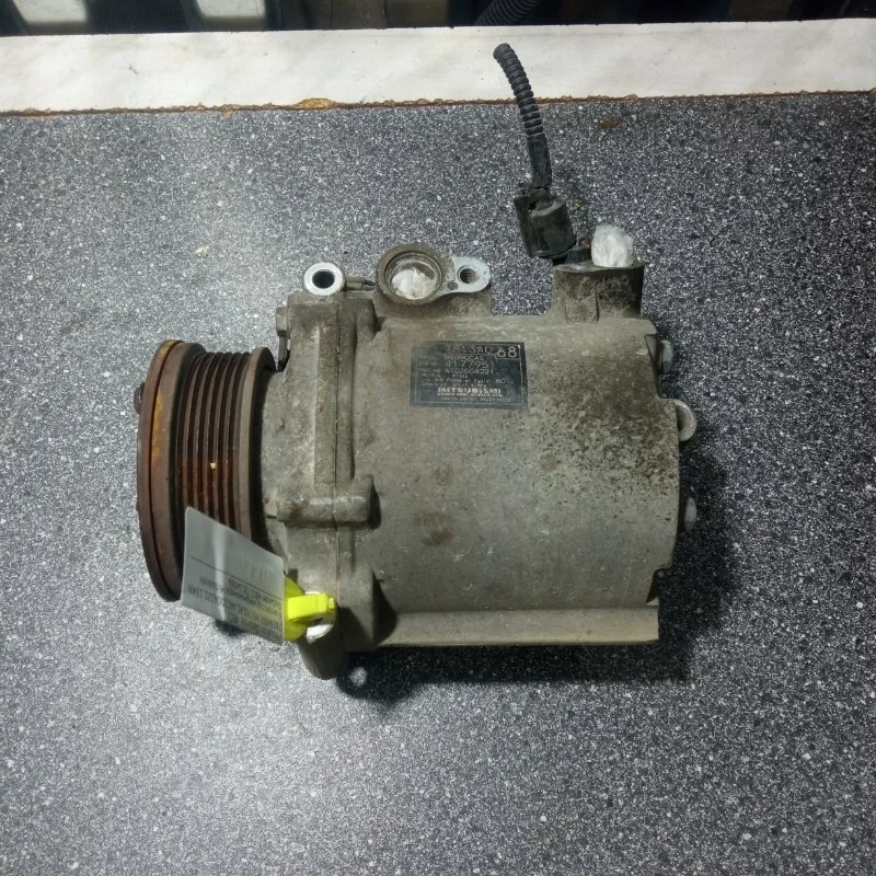 Компрессор кондиционера Mitsubishi Outlander