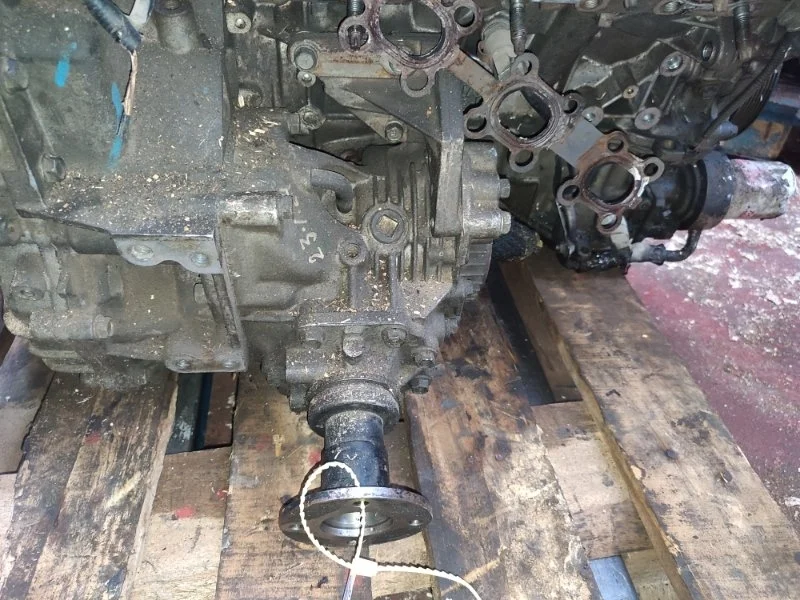 Раздаточная коробка Nissan 33100-CN200 .5 И Z50