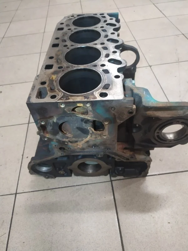 Блок цилиндров Hyundai Grand Starex