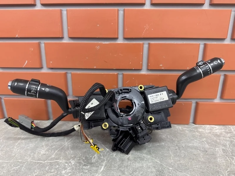 Переключатели подрулевые Jaguar XF 2013 C2Z5018 X250 3.0 306PS