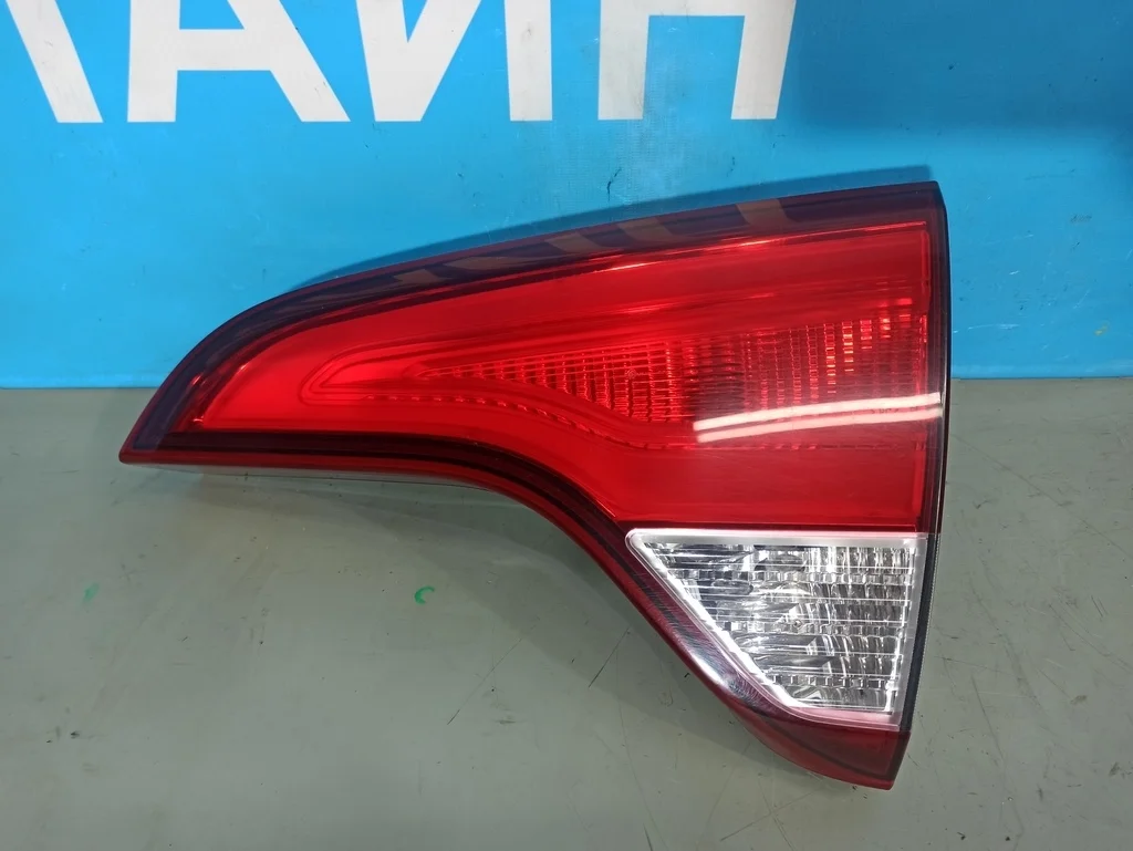 фонарь внутренний Kia Sorento 2 XM FL 2012-2020 06.10.2012