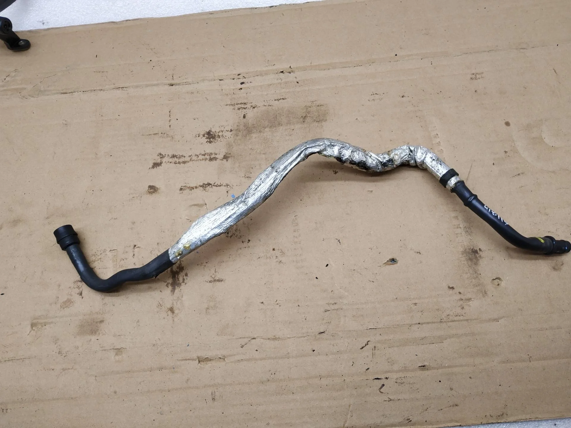 трубка вакуумная усилителя тормозов Volkswagen Touareg 2 7P6