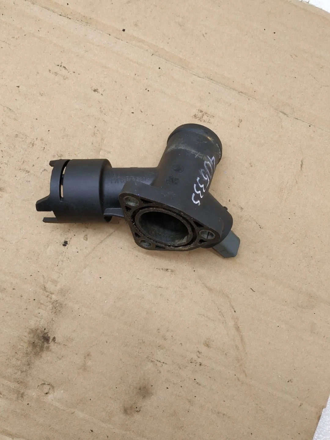 Фланец датчика температуры Volkswagen Touareg 2 7P6 2011