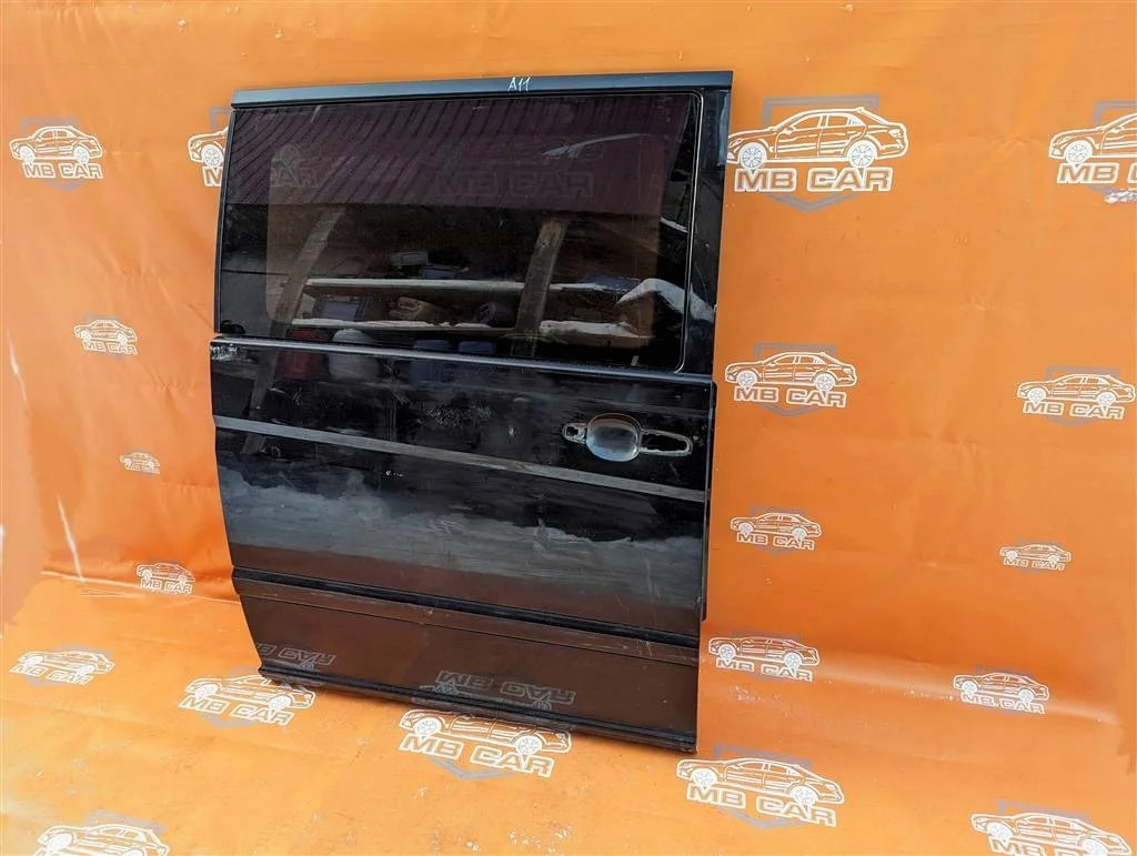 Дверь сдвижная Mercedes-Benz