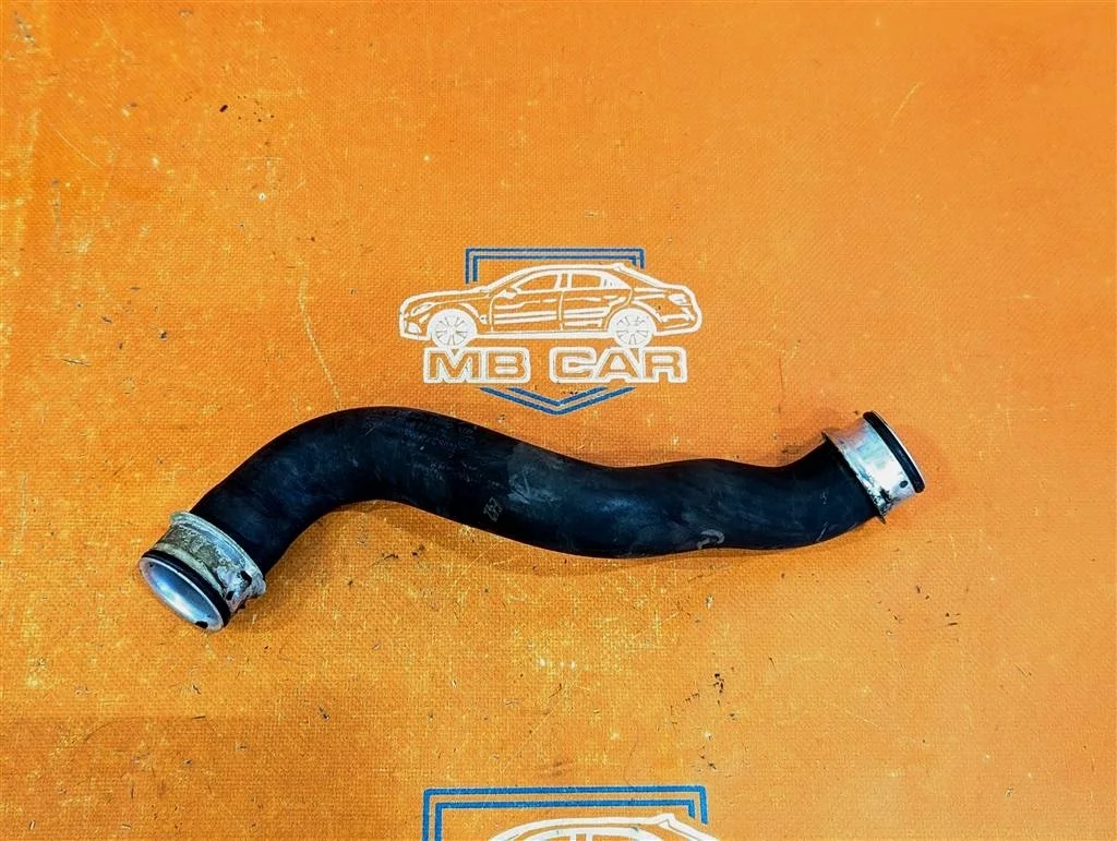 Патрубок радиатора Mercedes-Benz