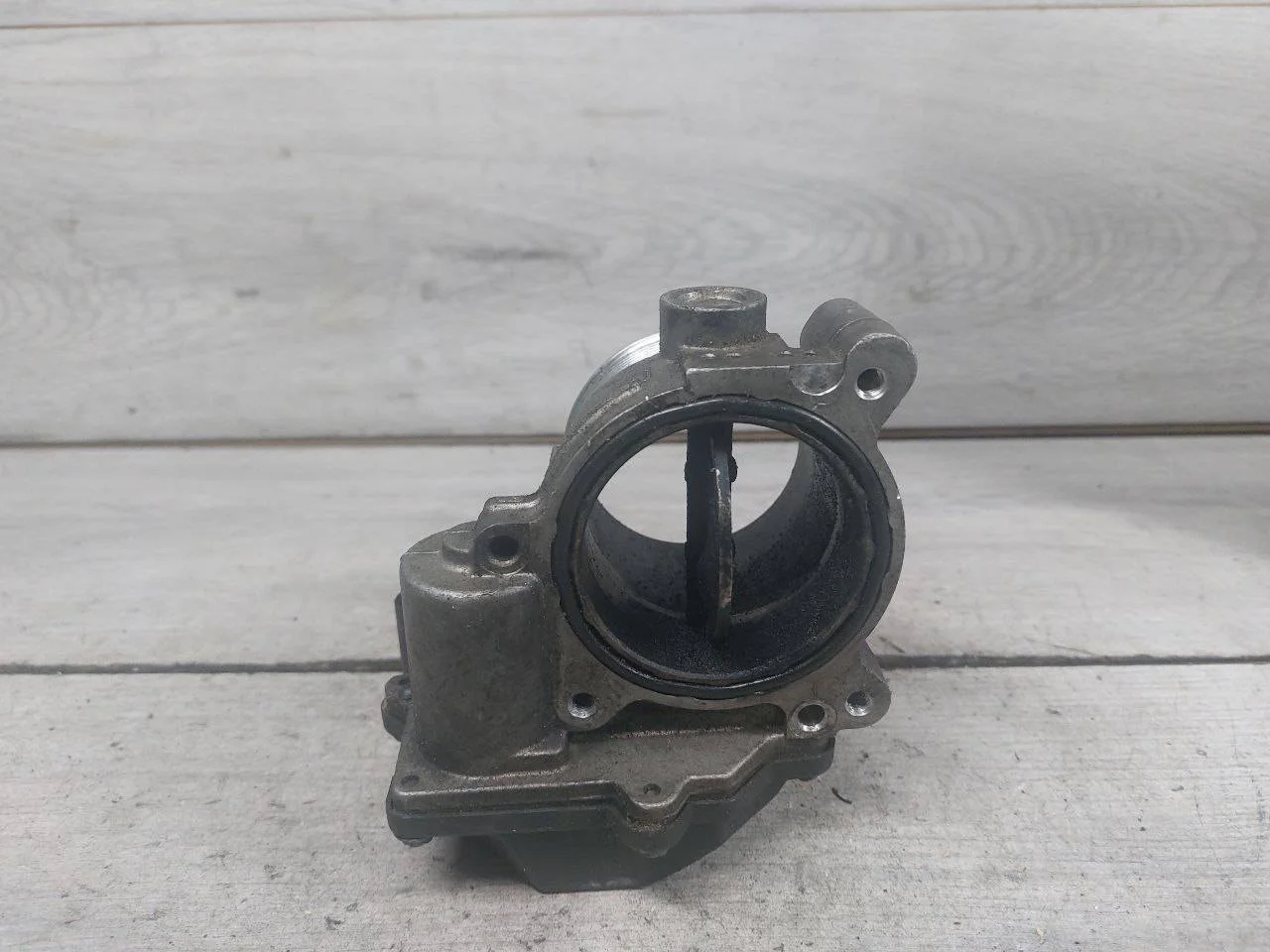 дроссельная заслонка Audi A8 D3/4E