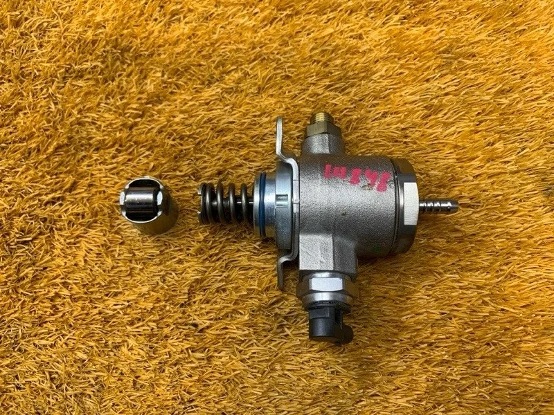 ТНВД Audi A4 2011 06J127025G B8/8K CDNB